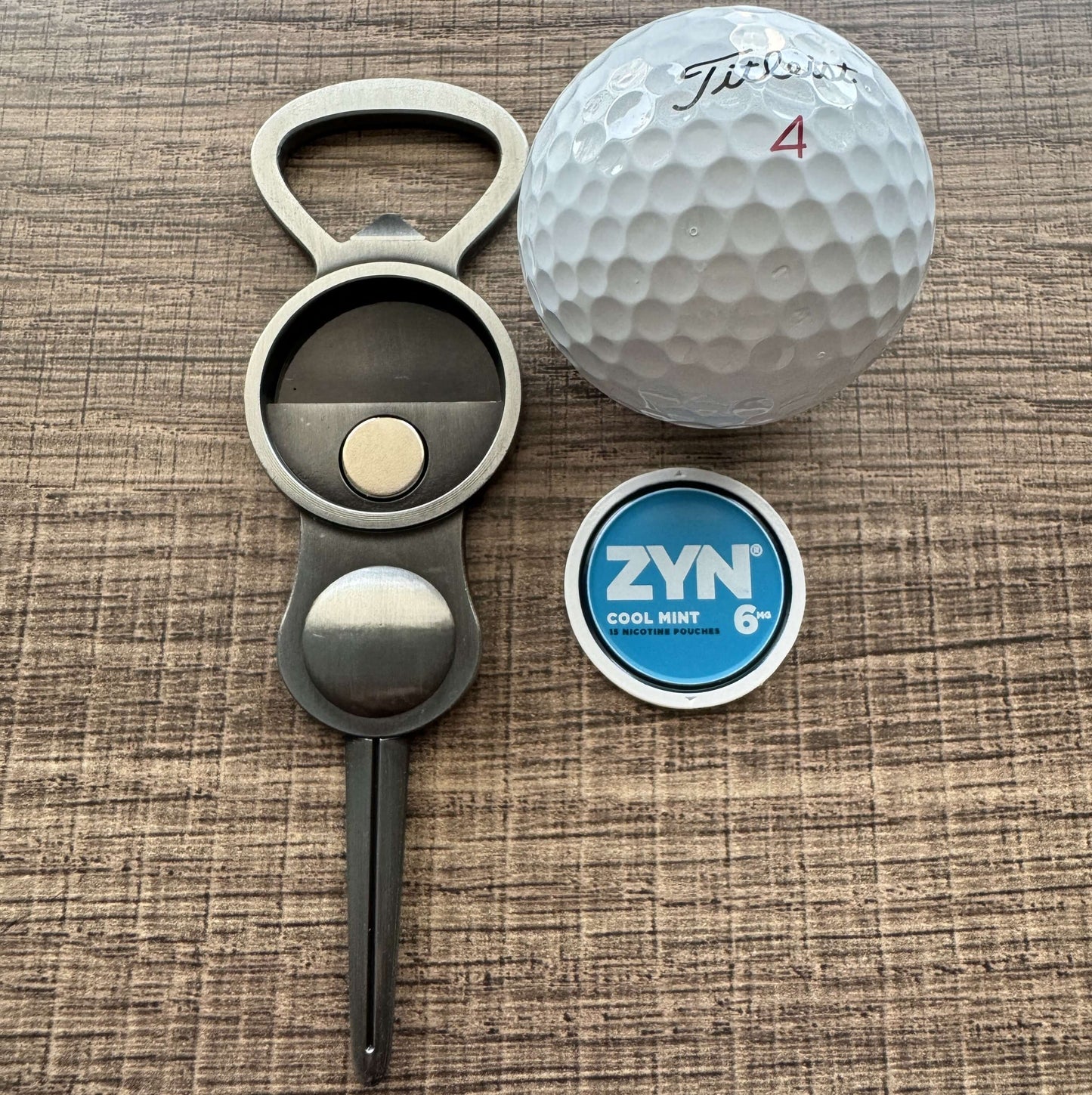 Cool Mint Divot Tool